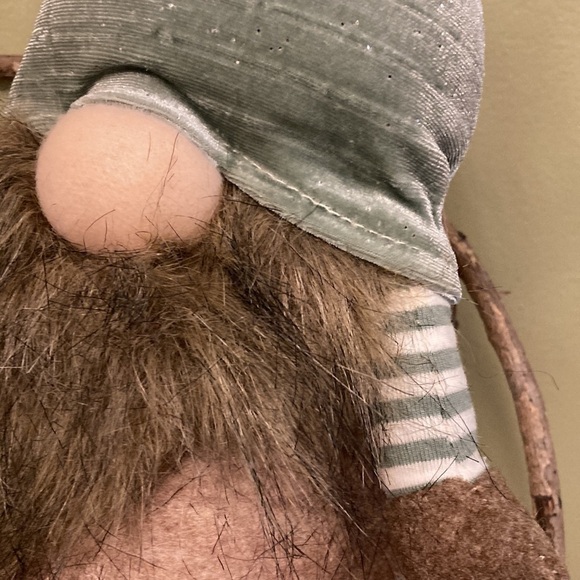 NEW WOODLAND COTTAGE FELTED REINDEER CHRISTMAS GNOME with Beanbag Bottom - Picture 4 of 9